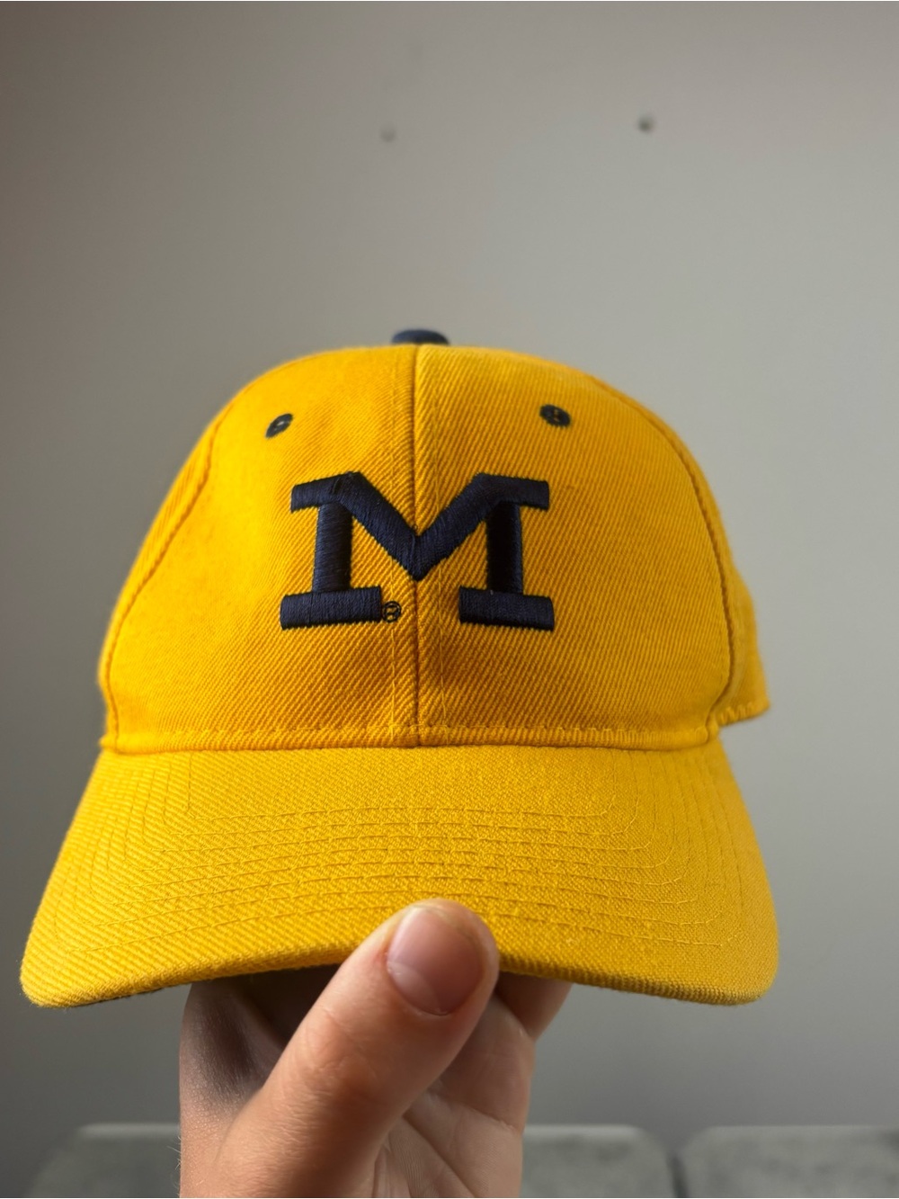 Vintage zephyr u of m michigan fitted size 7 hat